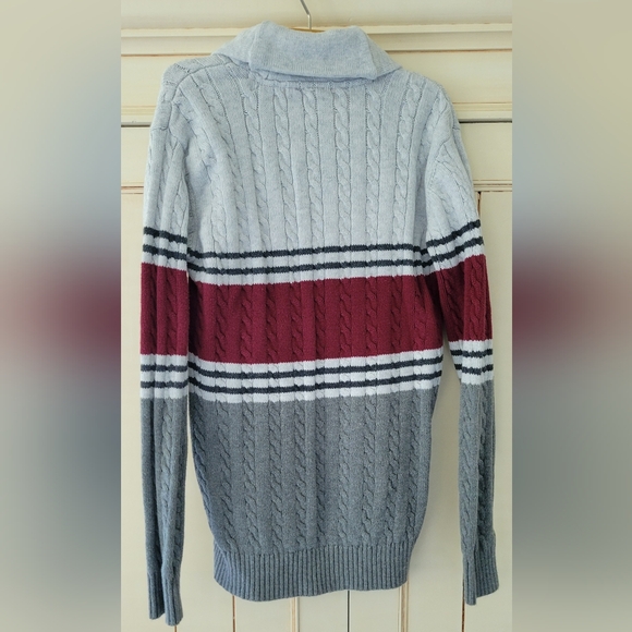 Boy's Cable Knit Sweater in Gray and Red - Picture 2 of 3